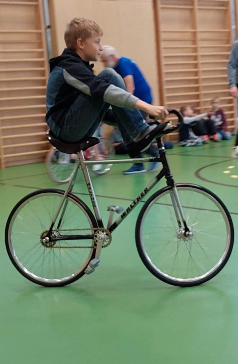 10.jpg 
